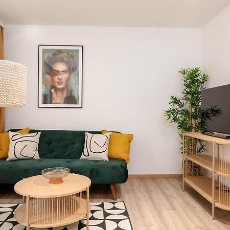 King Bed Home, Next To Akh Michelbeuern Vienna Esterno foto