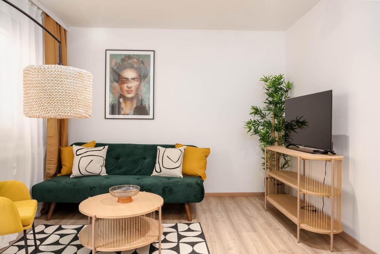 King Bed Home, Next To Akh Michelbeuern Vienna Esterno foto