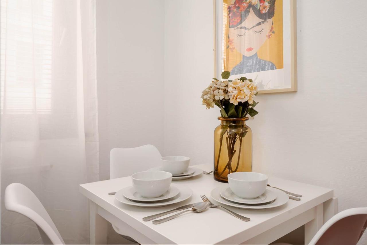 King Bed Home, Next To Akh Michelbeuern Vienna Esterno foto