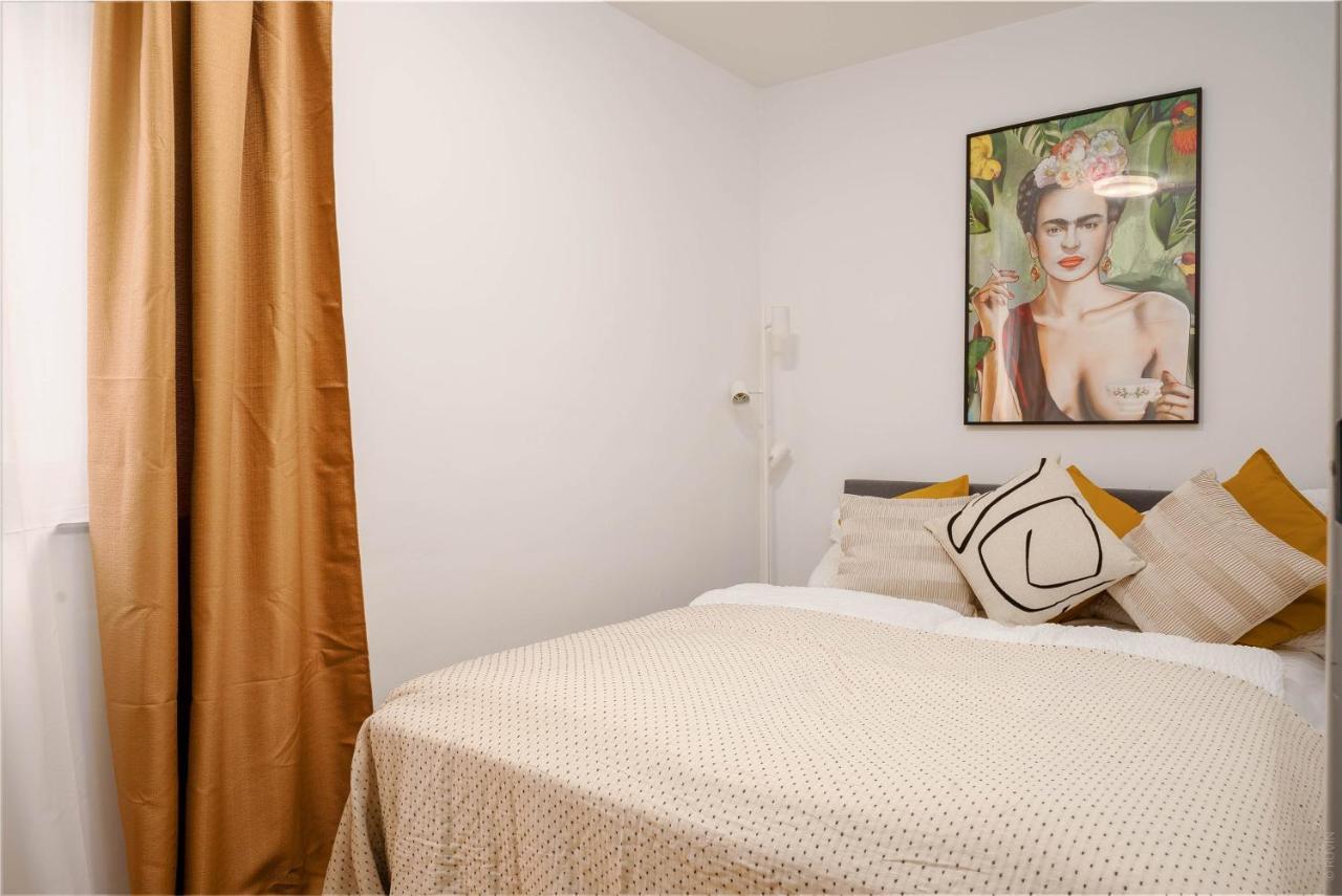 King Bed Home, Next To Akh Michelbeuern Vienna Esterno foto